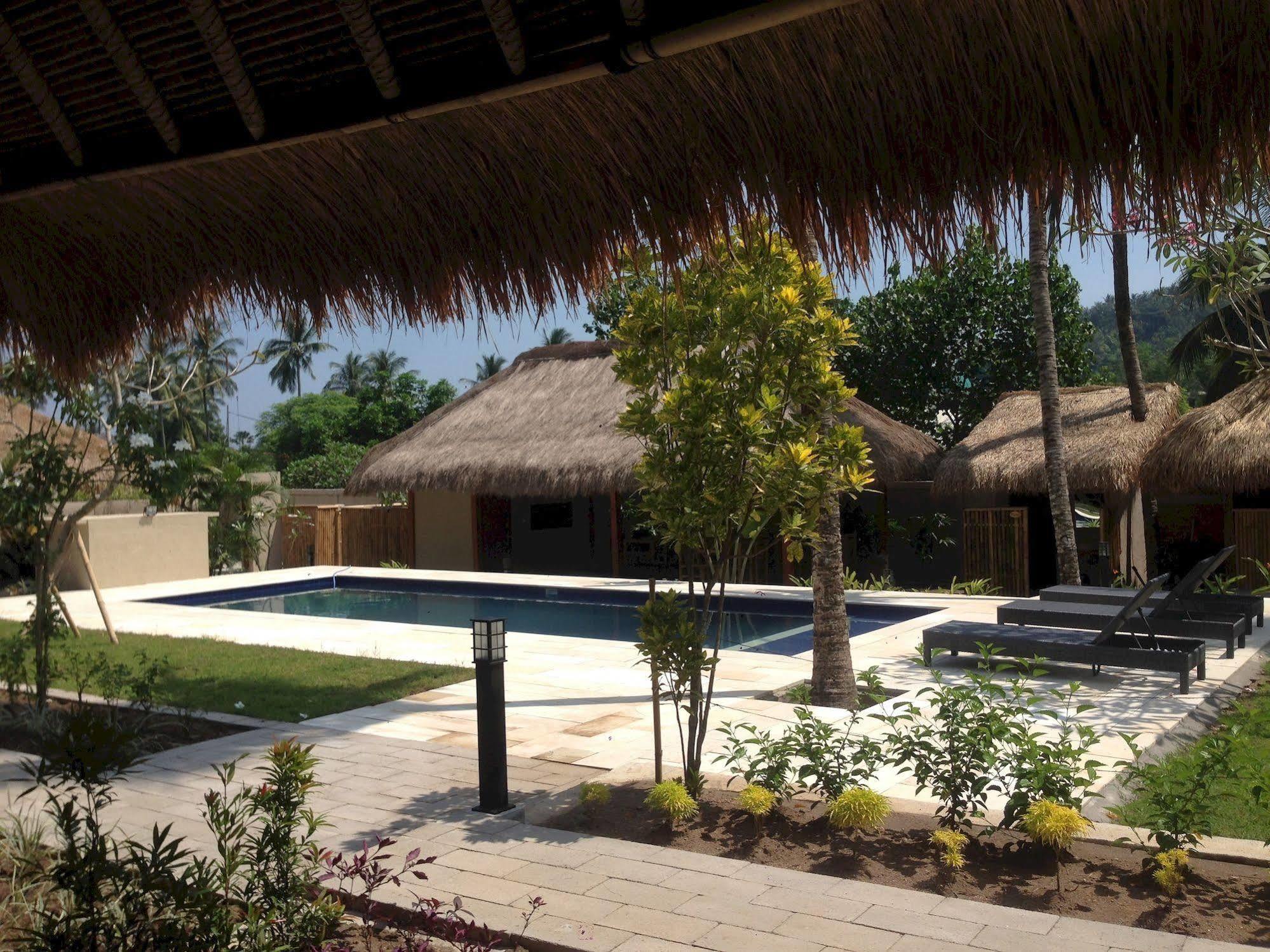 Mama Bella'S Retreat Senggigi Exterior foto