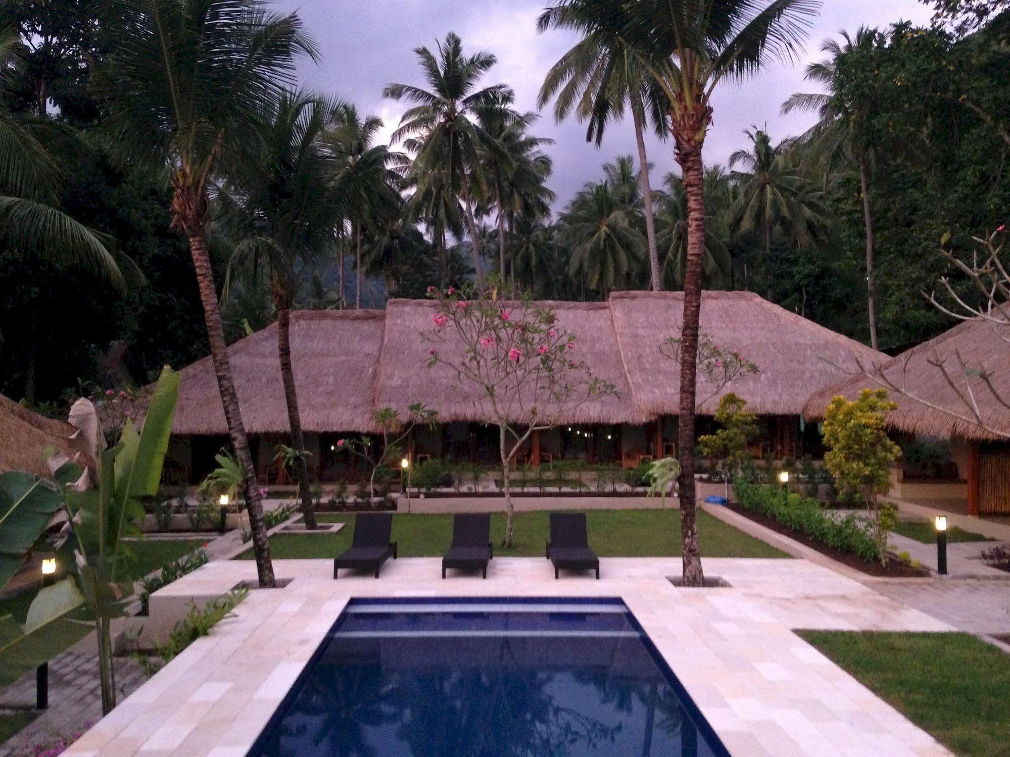 Mama Bella'S Retreat Senggigi Exterior foto