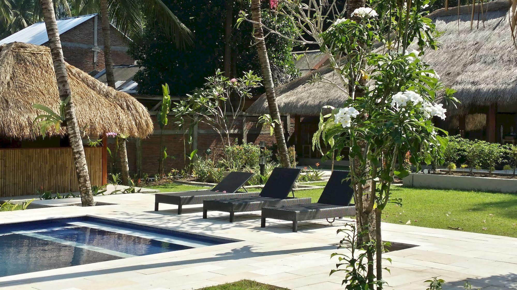 Mama Bella'S Retreat Senggigi Exterior foto